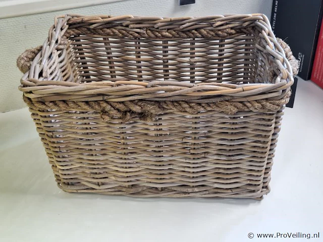 New looxs rotan fietsmand - afbeelding 1 van  4