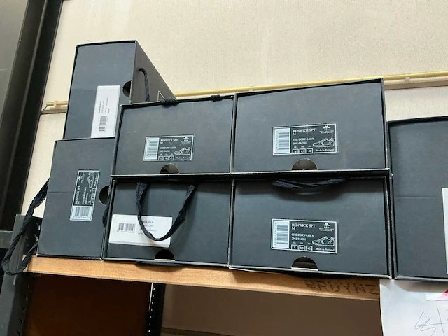 New zealand auckland paar schoenen divers (18x) - afbeelding 6 van  6