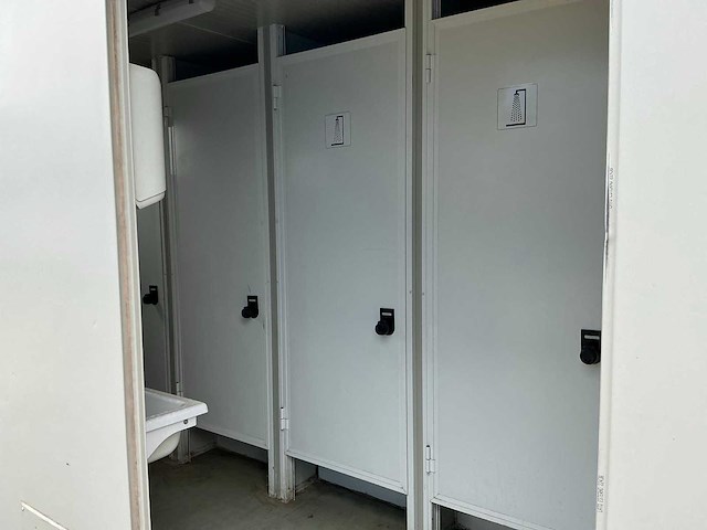 Newhouse sanitairunit (douche + toilet) - afbeelding 18 van  18