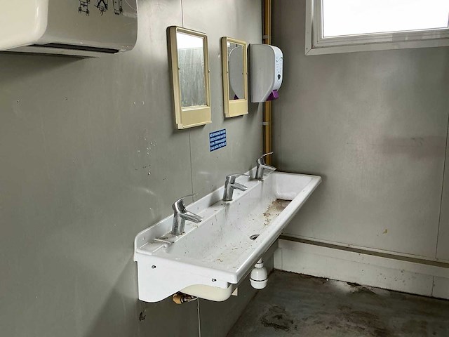 Newhouse sanitairunit (toilet) - afbeelding 6 van  19