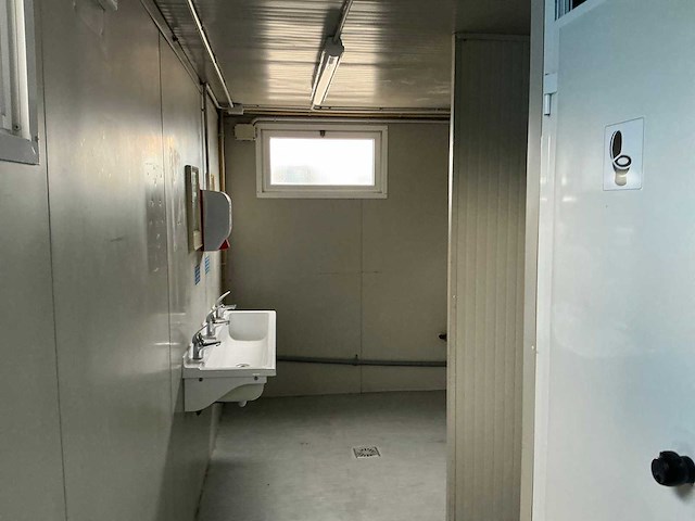 Newhouse sanitairunit (toilet) - afbeelding 7 van  18