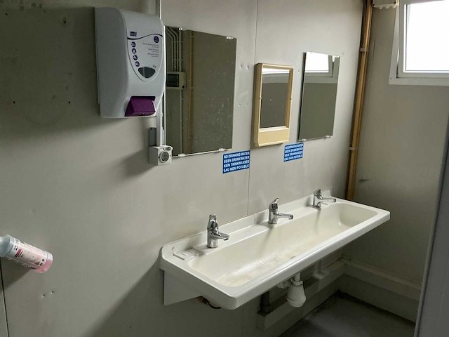 Newhouse sanitairunit (toilet) - afbeelding 8 van  21