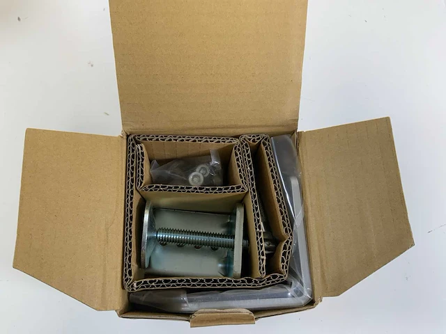 Newstar (fpma-d930) flat screen desk mounts (new) (3x) - afbeelding 5 van  7