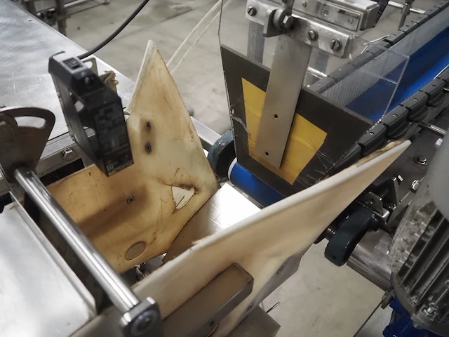 Newtec - afbeelding 19 van  20