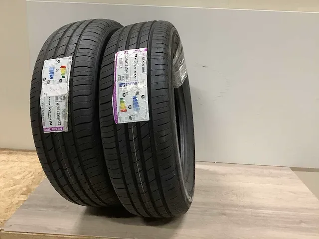 Nexen 225/65r17 102 h autoband (2x) - afbeelding 1 van  4