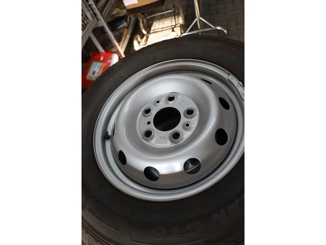 Nexen autobanden met stalen velgen type rodian ct8 en peugeot wieldoppen - 4 stuks - afbeelding 4 van  11