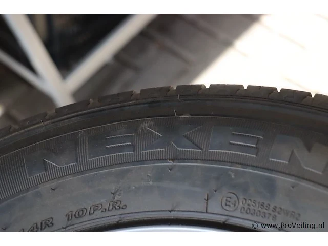 Nexen autobanden met stalen velgen type rodian ct8 en peugeot wieldoppen - 4 stuks - afbeelding 8 van  11