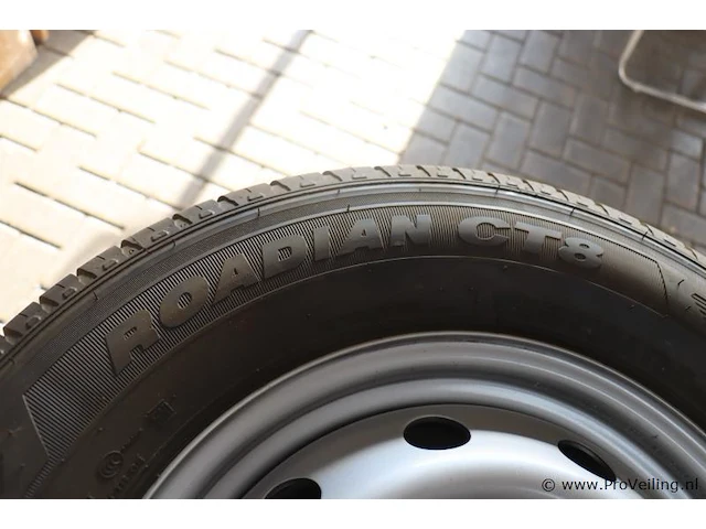 Nexen autobanden met stalen velgen type rodian ct8 en peugeot wieldoppen - 4 stuks - afbeelding 9 van  11