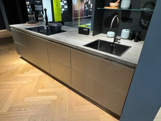 Next 125 - showroomkeuken (c) - afbeelding 39 van  43