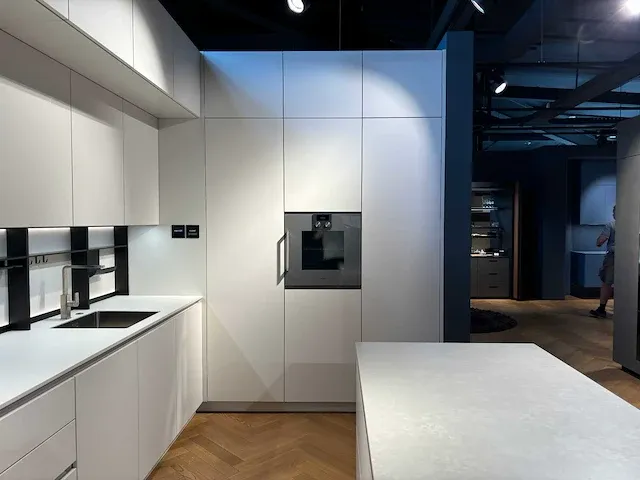 Next 125 - showroomkeuken (c) - afbeelding 18 van  23