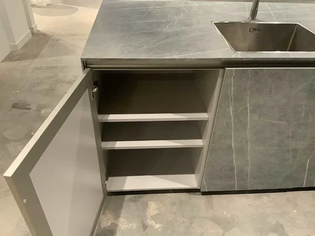 Next / miele / bora / atag rechte aanbouwkeuken met eiland - afbeelding 37 van  55