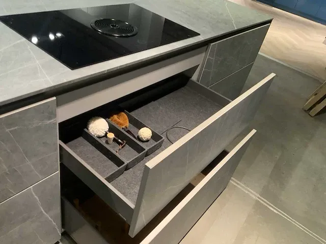 Next / miele / bora / atag rechte aanbouwkeuken met eiland - afbeelding 41 van  55