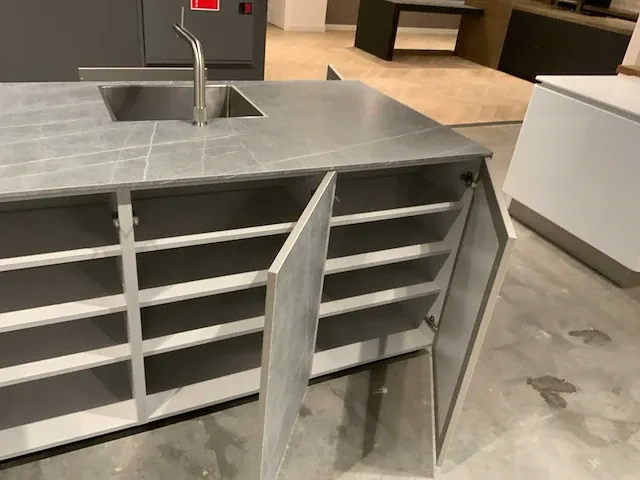 Next / miele / bora / atag rechte aanbouwkeuken met eiland - afbeelding 49 van  55