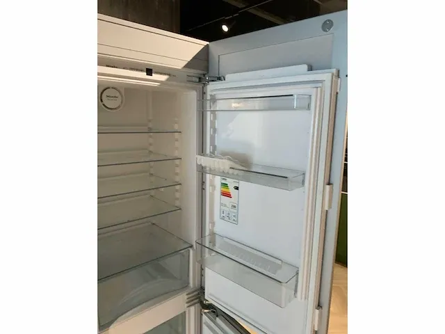 Next / miele / gutmann kookeiland met recht aanrechtblok - afbeelding 13 van  66