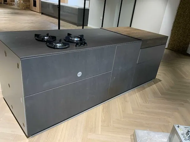 Next / miele / gutmann kookeiland met recht aanrechtblok - afbeelding 24 van  66