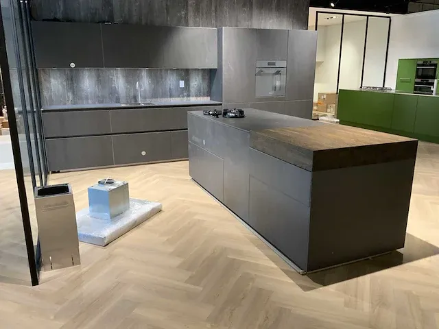Next / miele / gutmann kookeiland met recht aanrechtblok - afbeelding 23 van  66