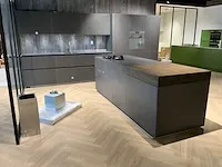 Next / miele / gutmann kookeiland met recht aanrechtblok - afbeelding 23 van  66