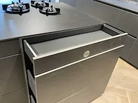 Next / miele / gutmann kookeiland met recht aanrechtblok - afbeelding 37 van  66