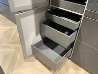 Next / miele / gutmann kookeiland met recht aanrechtblok - afbeelding 43 van  66