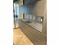 Next / miele / gutmann kookeiland met recht aanrechtblok - afbeelding 46 van  66
