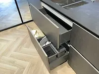 Next / miele / gutmann kookeiland met recht aanrechtblok - afbeelding 50 van  66