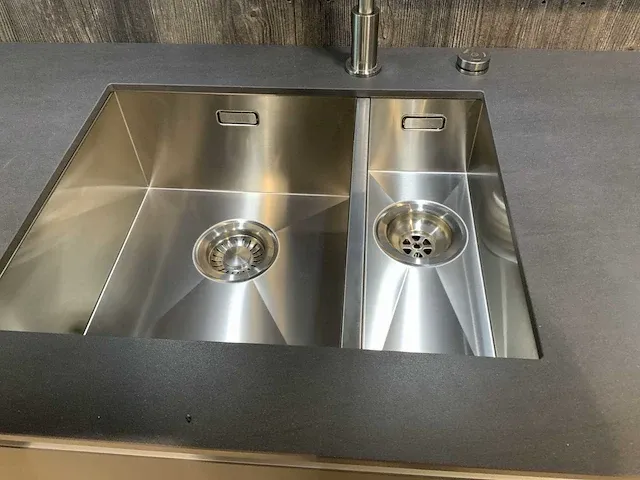 Next / miele / gutmann kookeiland met recht aanrechtblok - afbeelding 65 van  66