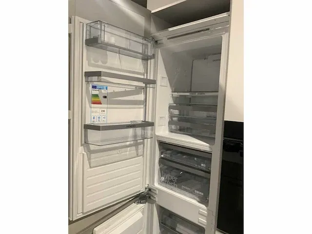 Next / siemens l-vormige keukenopstelling met apparatuurwand - afbeelding 16 van  64