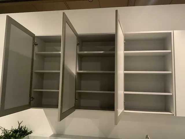 Next / siemens l-vormige keukenopstelling met apparatuurwand - afbeelding 46 van  64