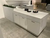Next / siemens l-vormige keukenopstelling met apparatuurwand - afbeelding 48 van  64