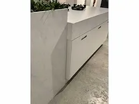 Next / siemens l-vormige keukenopstelling met apparatuurwand - afbeelding 60 van  64