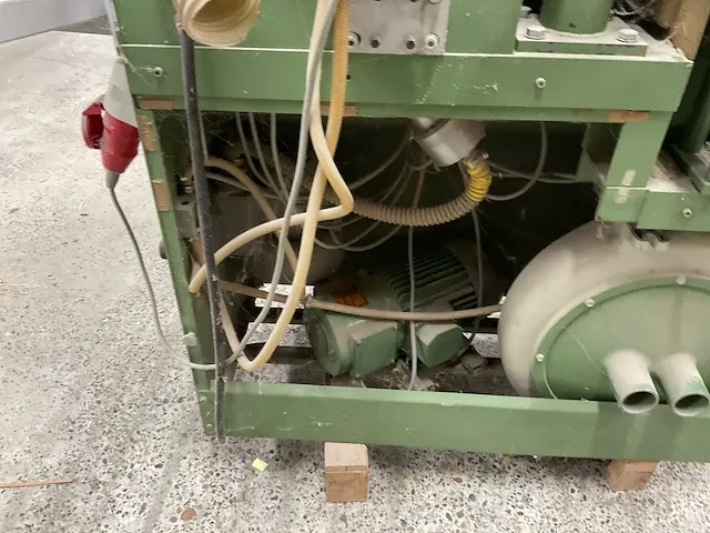 Ney kantaanlijmmachine - afbeelding 8 van  18