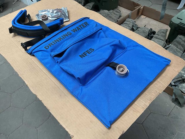 Nfes drinking water bag - afbeelding 1 van  4