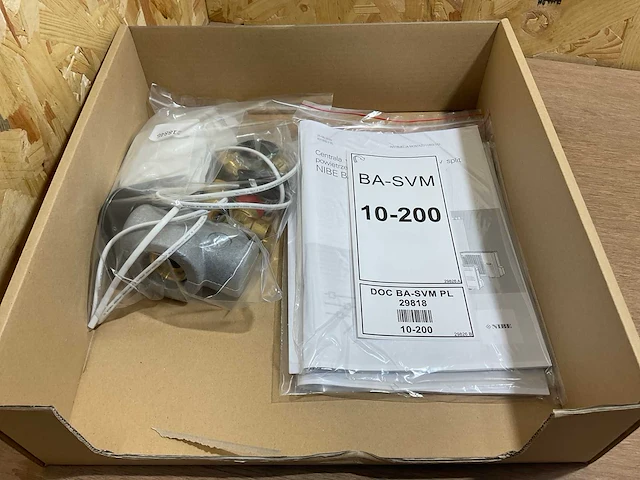 Nibe ba-svm 10-200/12 warmtepomp binnenunit - afbeelding 17 van  18