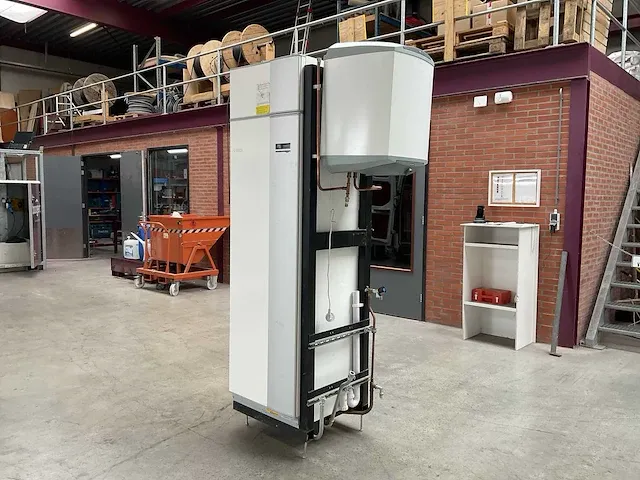 Nibe f370 - rvs eminent 55 warmtepomp + boiler - afbeelding 1 van  9