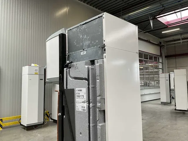 Nibe f370 - rvs eminent 55 warmtepomp + boiler - afbeelding 4 van  9
