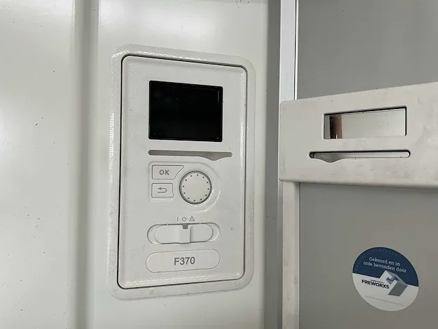 Nibe f370 - rvs eminent 55 warmtepomp + boiler - afbeelding 8 van  9