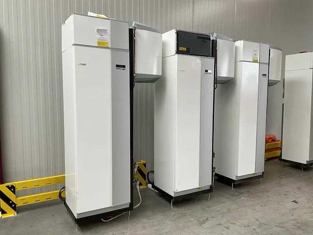 Nibe f370 + rvs eminent 55 warmtepomp + boiler (3x) - afbeelding 2 van  9
