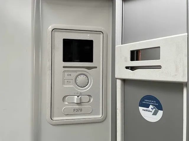 Nibe f370 + rvs eminent 55 warmtepomp + boiler (3x) - afbeelding 5 van  9