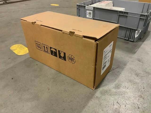 Nidec control techniques commander c c200-054 11/15kw frequentieregelaar - afbeelding 1 van  6