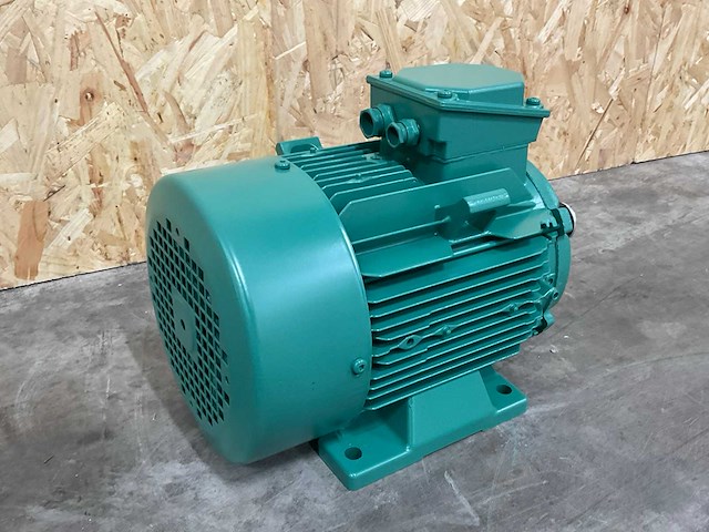 Nidec driefase inductiemotor - afbeelding 11 van  12