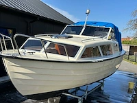 Nidelv 24 spitsgatter motorjacht - afbeelding 1 van  26