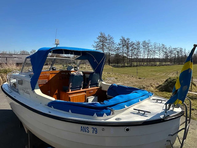 Nidelv 24 spitsgatter motorjacht - afbeelding 12 van  26