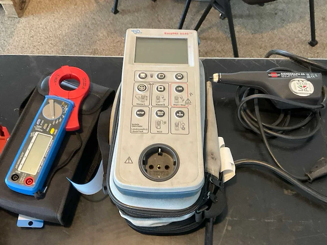Nieaf smitt eazypat 3140 / ni333 apparatentester en testadapters - afbeelding 4 van  9