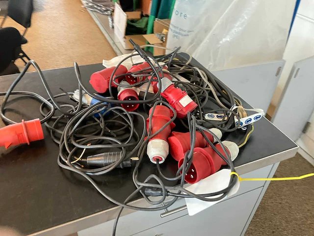 Nieaf smitt eazypat 3140 / ni333 apparatentester en testadapters - afbeelding 9 van  9