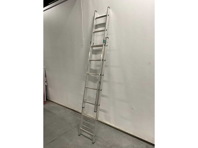 Nieuwe aluminium 2-delige opsteekladder 2x7 - afbeelding 2 van  3