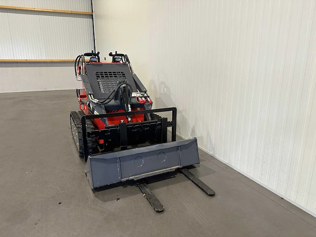 Nieuwe dutch loader shovel infront - skidster - minishovel - schranklader met rupsbanden - afbeelding 14 van  15