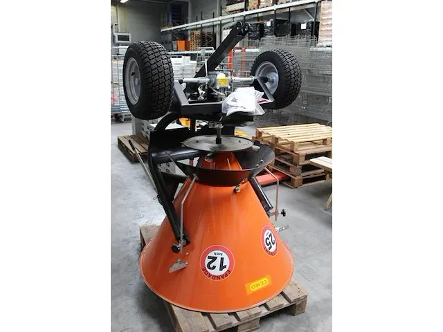 Nieuwe kunstmeststrooier cemo type sw 260. - afbeelding 1 van  7