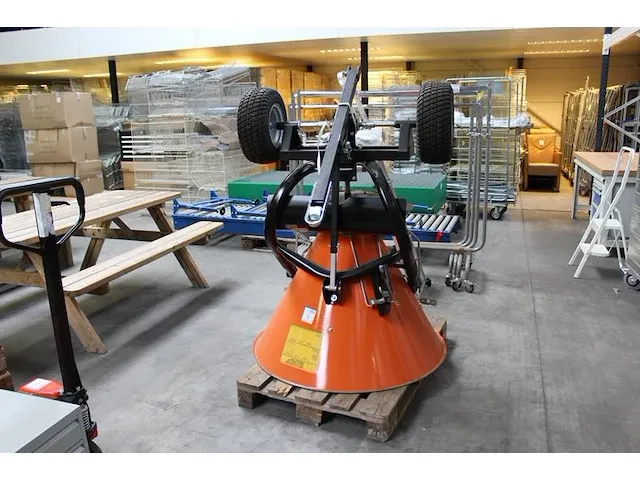 Nieuwe kunstmeststrooier cemo type sw 260. - afbeelding 2 van  7