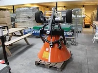 Nieuwe kunstmeststrooier cemo type sw 260. - afbeelding 2 van  7