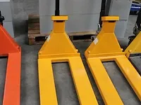 Nieuwe palletwagen met weegschaal manutan, maximaal 2300 kg. productiejaar 2022. - afbeelding 2 van  4